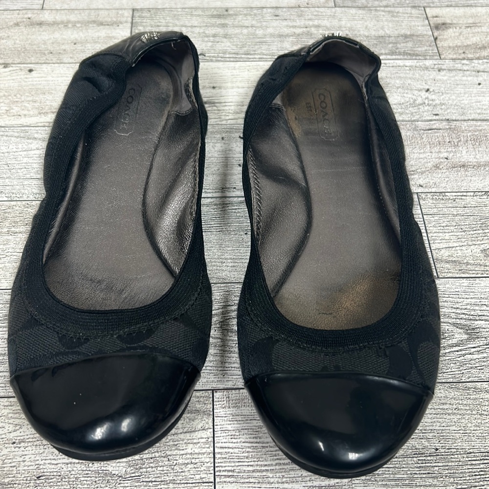 Coach flats